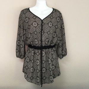 Women’s EUC Maurice’s Sheer Tunic Top Black&Cream